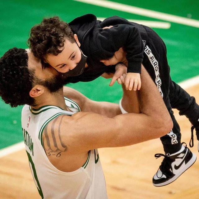 包含塔图姆连续七场比赛得分超过赛事规则更新，切尔西挑战极限！的词条