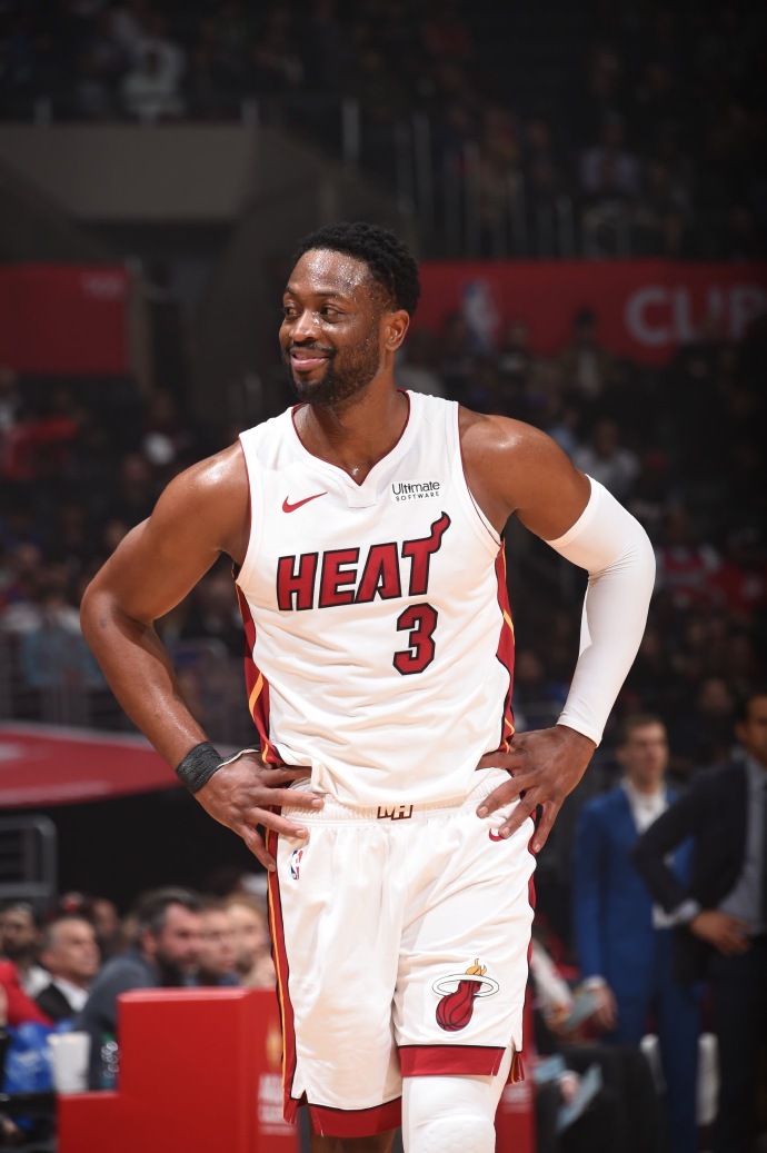 九游体育-Faker在快船比赛中大胜，关键助攻引发热议！的简单介绍