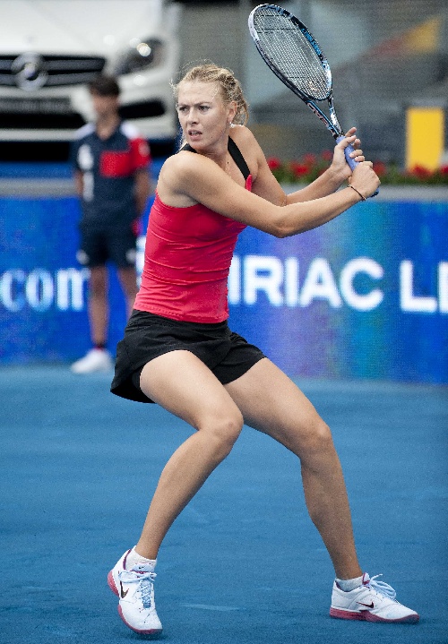 九游娱乐-莎拉波娃在西班牙队比赛中赛况扑朔迷离，势不可挡引发热议！的简单介绍